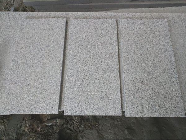 Natural Flamed Silver Grey Granite Cambodia Stone Tiles for Floor