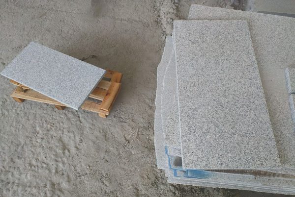 Silver Grey Granite Cambodia Stone Tiles for Floor